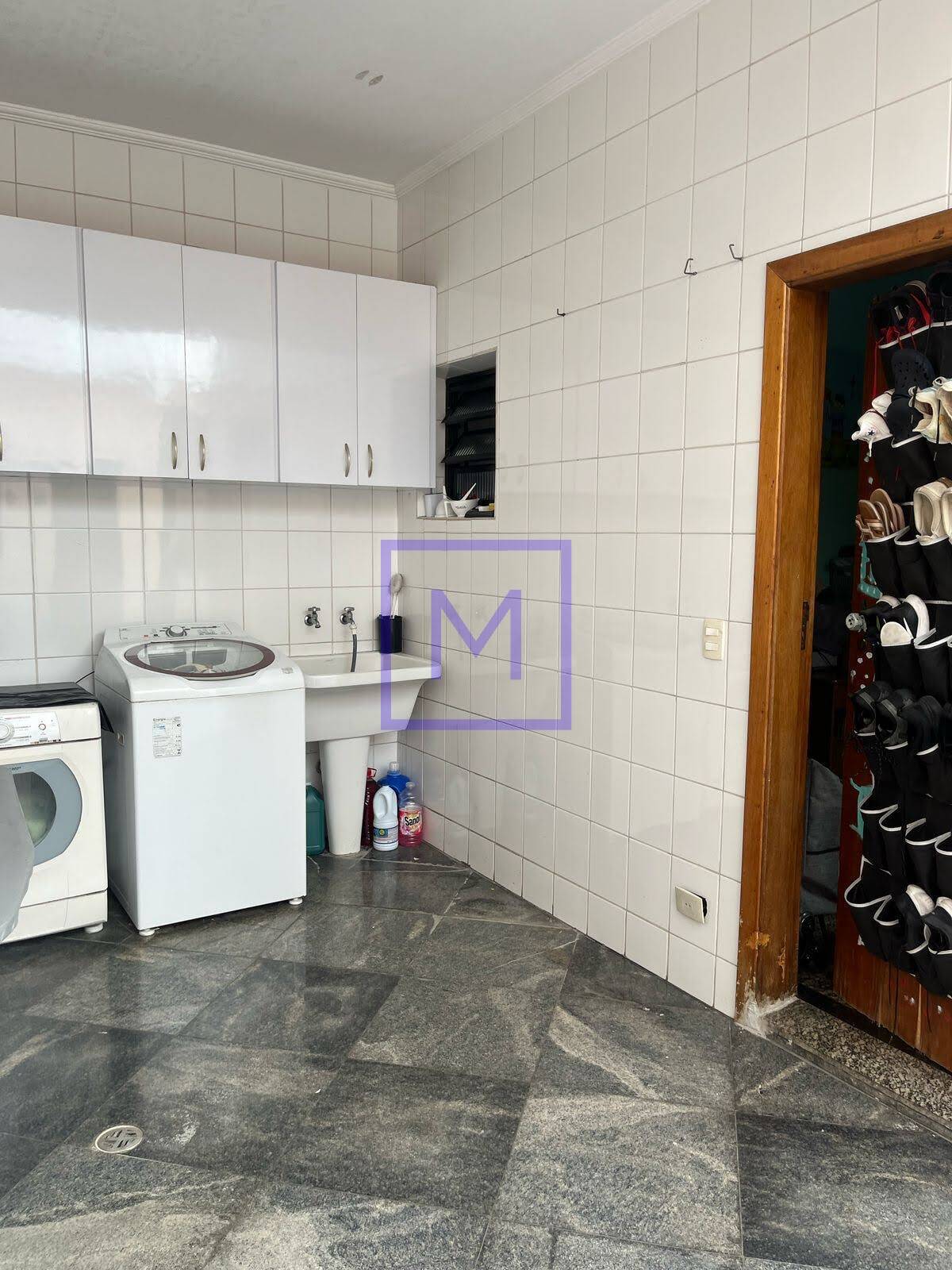 Casa, 3 quartos, 221 m² - Foto 30